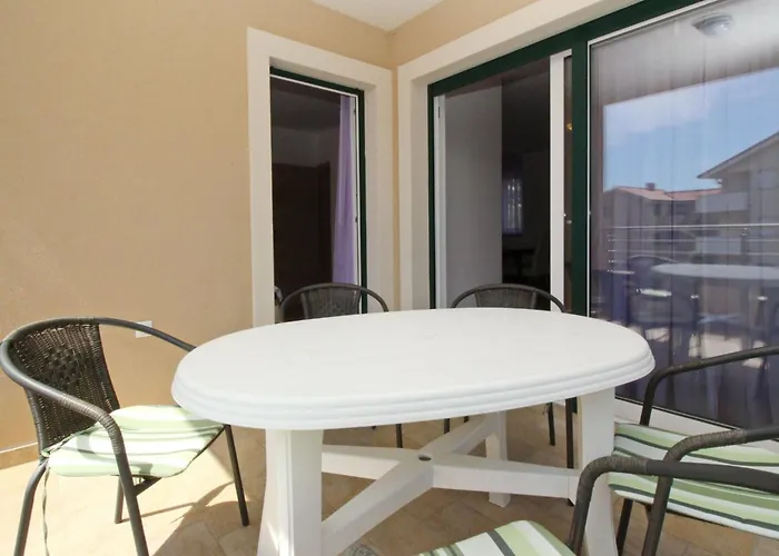 In Mit Terrasse By Interhome Daire Baška
