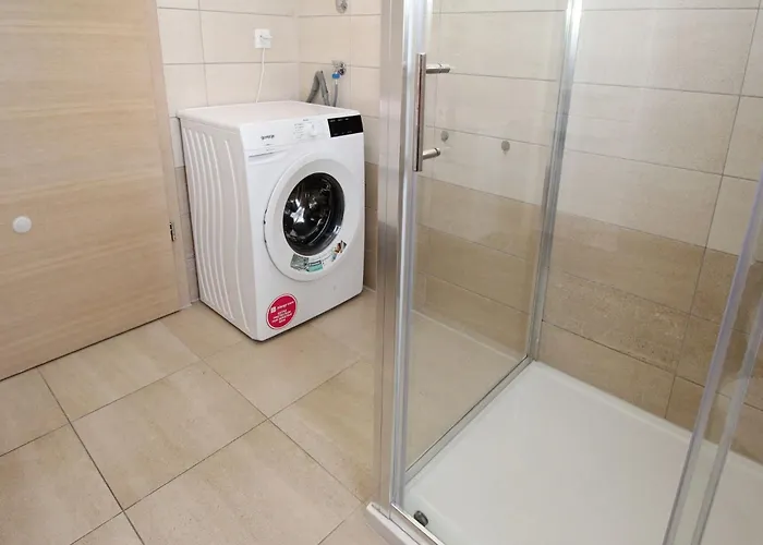 דירה In Mit Terrasse By Interhome