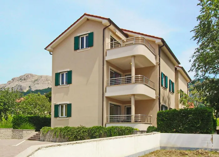 In Mit Terrasse By Interhome דירה